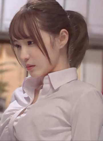 FSDSS-635 | Cô Đồng Nghiệp Moe Amatsuka Hóa Ra Là Một Gái Gọi